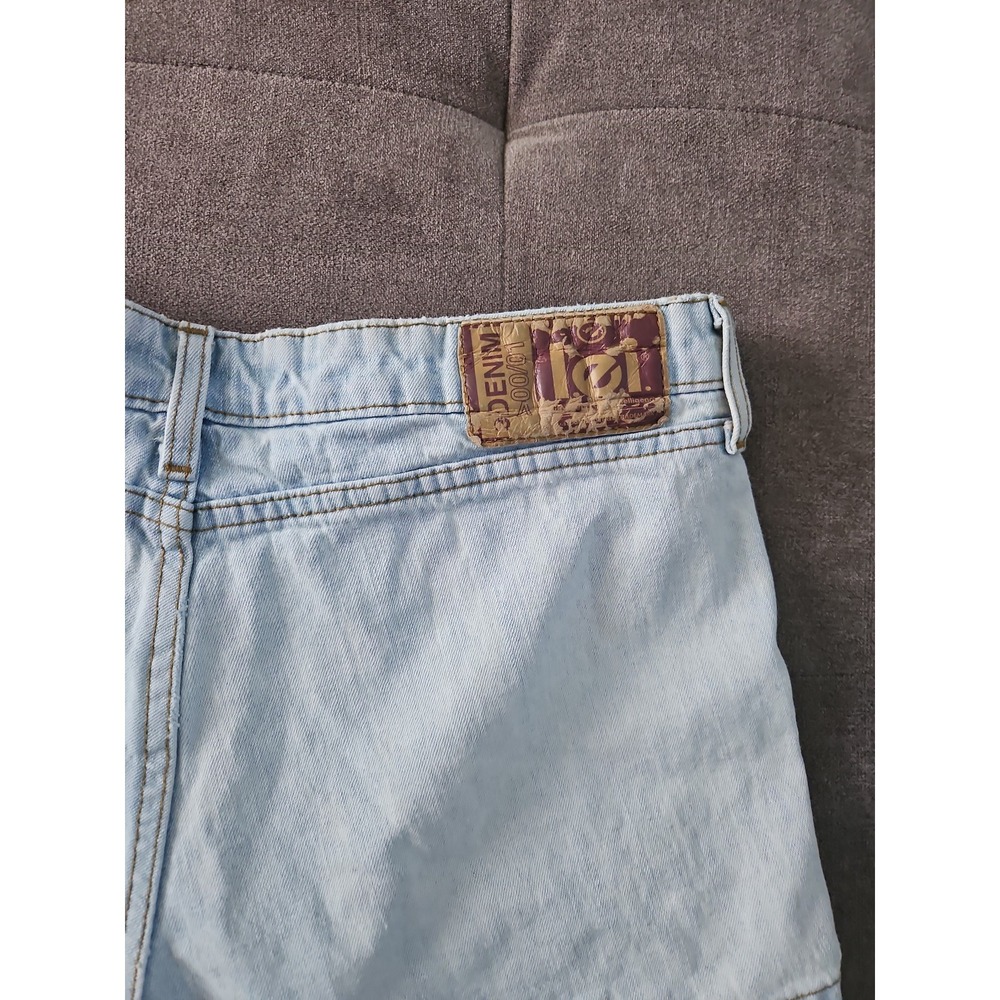 Vintage L.E.I. Low Rise Denim Shorts - Light Wash Y2K - Size 11 - Picture 11 of 12